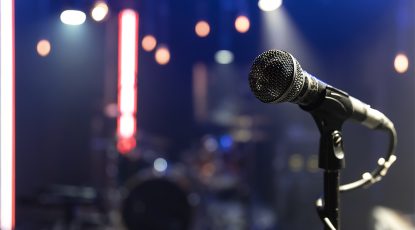 microphone-r